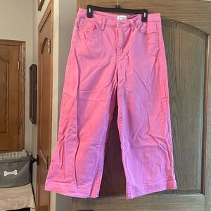 Gently worn crown & ivy wide leg crop pant; sz 12R